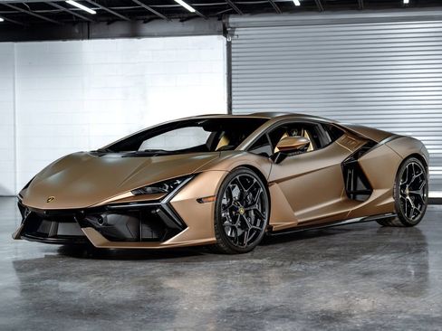 Used 2024 Lamborghini Revuelto AWD/4WD image 17