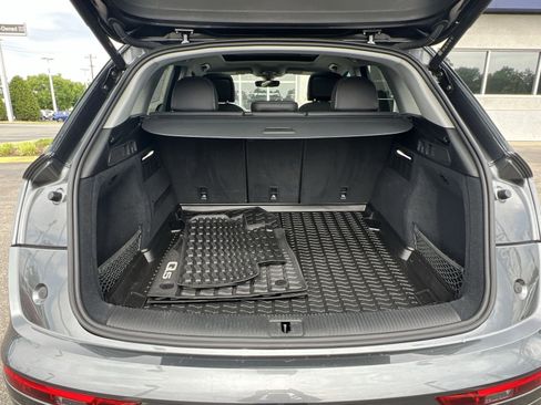 Used 2023 Audi Q5 2.0T Premium w/ Convenience Package image 28