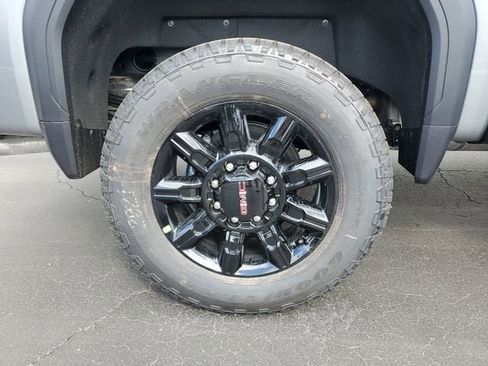 New 2026 GMC Sierra 2500 AT4 w/ AT4 Premium Plus Package image 6
