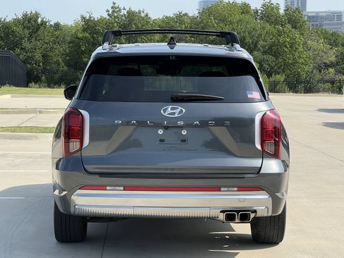 Used 2024 Hyundai Palisade Calligraphy FWD image 4