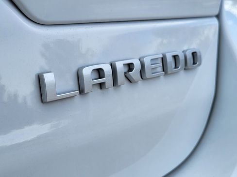 New 2026 Jeep Grand Cherokee Laredo image 11