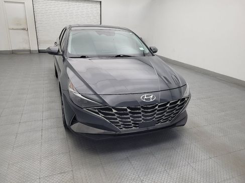Used 2023 Hyundai Elantra Limited FWD image 14