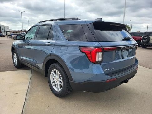 New 2026 Ford Explorer Active RWD image 16