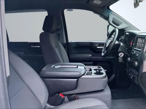 Used 2023 Chevrolet Silverado 2500 Custom w/ Custom Value Package image 28