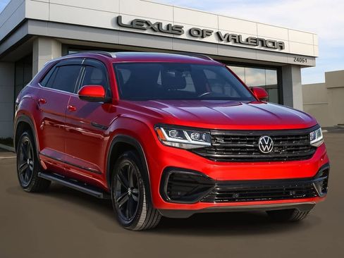 Used 2020 Volkswagen Atlas Cross Sport SE w/ Panoramic Sunroof Package image 6