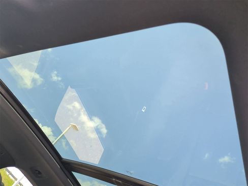 Used 2020 Porsche Cayenne S image 19