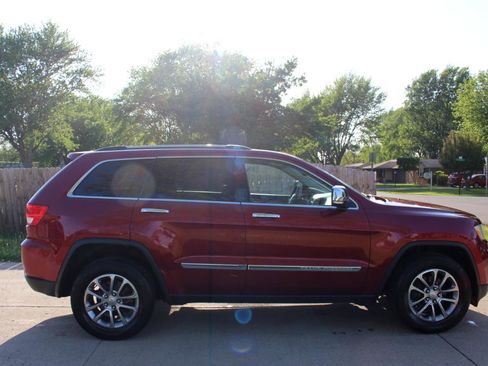 Used 2012 Jeep Grand Cherokee Limited AWD/4WD image 10