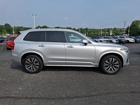 Used 2020 Volvo XC90 T5 Momentum AWD/4WD image 9