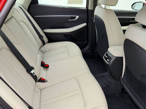 Used 2025 Hyundai Sonata Limited FWD image 23