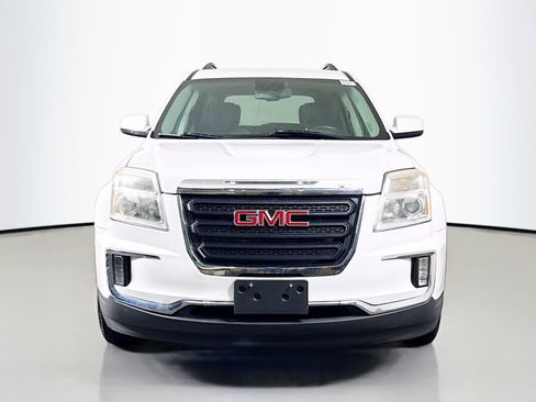 Used 2017 GMC Terrain SLE w/ Convenience Package FWD image 2