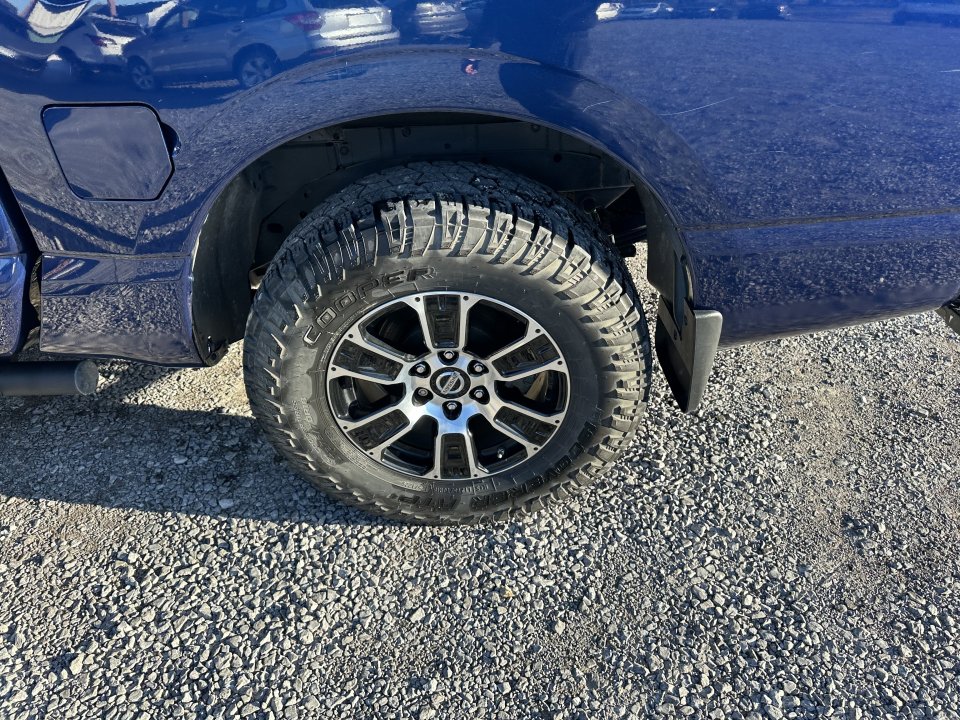 Used 2021 Nissan Titan 4x4 Crew Cab image 20