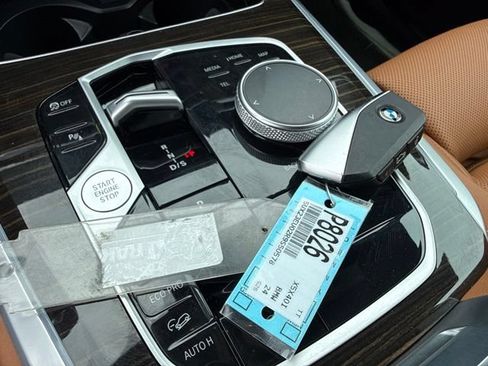 Used 2024 BMW X5 xDrive40i AWD/4WD image 45