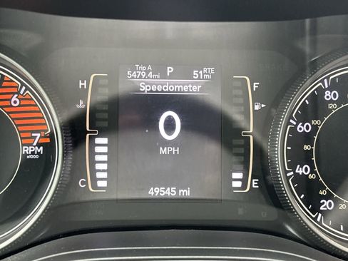 Used 2019 Jeep Cherokee Latitude Plus AWD/4WD image 13