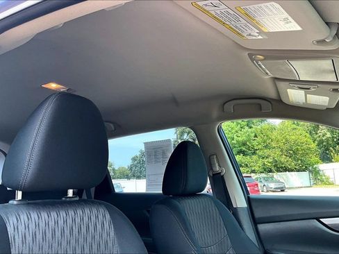 Used 2018 Nissan Rogue S AWD/4WD image 22