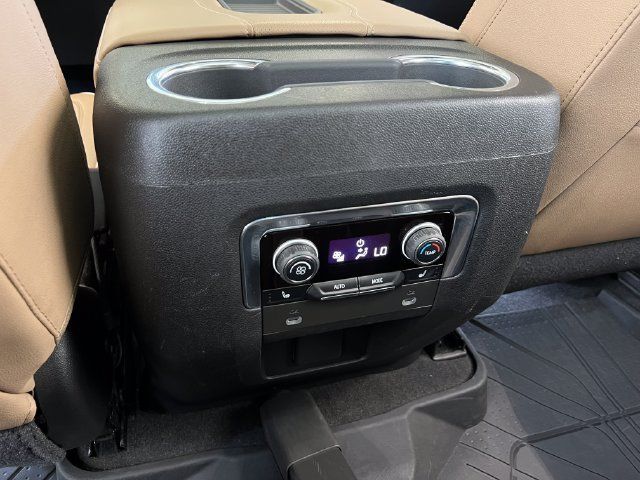 Used 2021 Chevrolet Tahoe Premier w/ Premium Package AWD/4WD image 34
