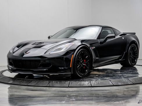 Used 2016 Chevrolet Corvette Z06 w/ 2LZ Preferred Equipment Group RWD image 8