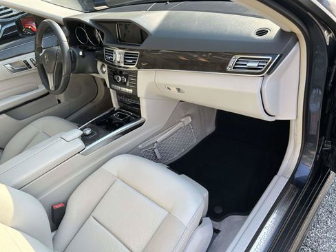 Used 2014 Mercedes-Benz E 350 Sedan image 50