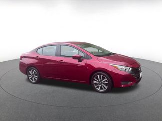 Used 2025 Nissan Versa SV FWD video 2