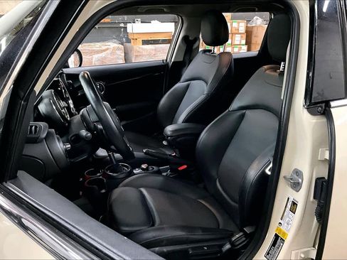 Used 2019 MINI Cooper S w/ Storage Package image 27