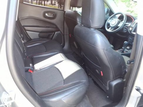 Used 2019 Jeep Compass Trailhawk AWD/4WD image 8