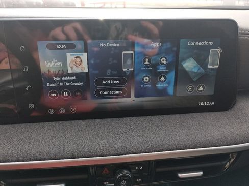 New 2026 Nissan Kicks SV w/ SV Premium Package FWD image 16