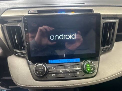 Used 2015 Toyota RAV4 XLE image 19