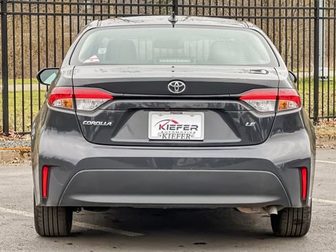 Used 2025 Toyota Corolla LE image 4