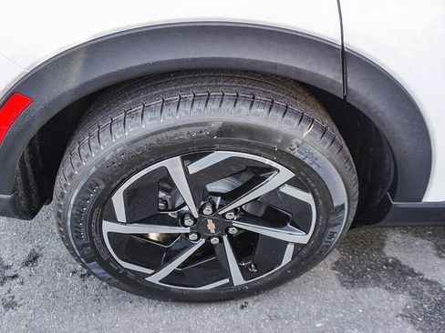 New 2026 Chevrolet Equinox EV LT FWD image 8
