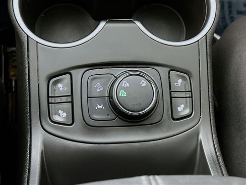 Used 2020 GMC Terrain SLT w/ Preferred Package AWD/4WD image 16