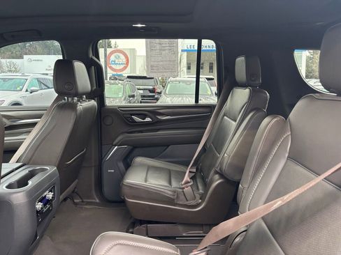 Used 2022 GMC Yukon XL Denali image 13