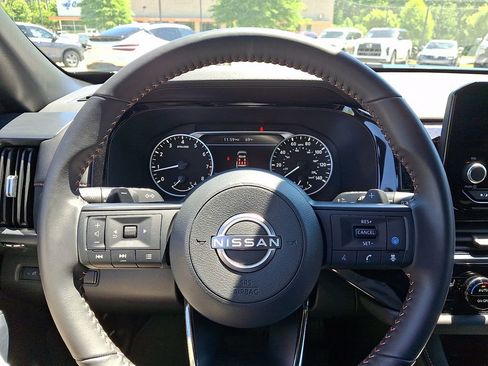 Used 2025 Nissan Pathfinder Rock Creek AWD/4WD image 19