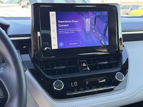 Used 2025 Toyota Corolla SE image 21