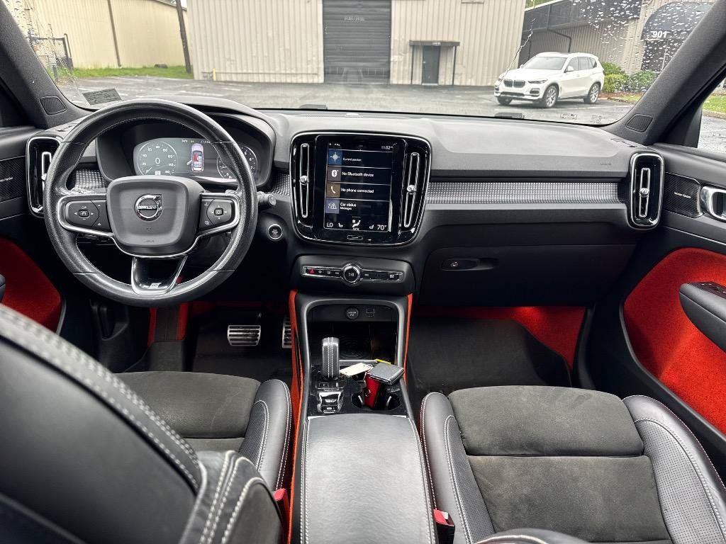 Used 2019 Volvo XC40 T5 R-Design AWD/4WD image 5
