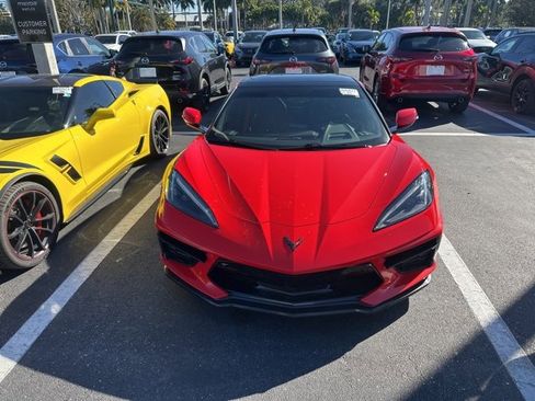 Used 2022 Chevrolet Corvette Stingray Preferred Conv w/ 2LT image 3