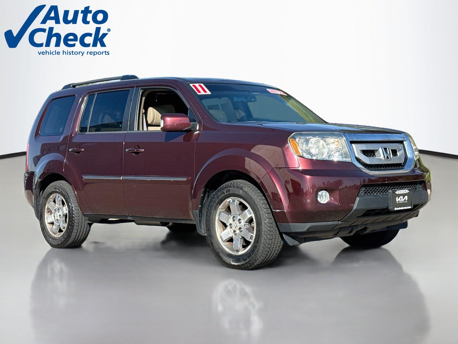 Used 2011 Honda Pilot Touring image 1