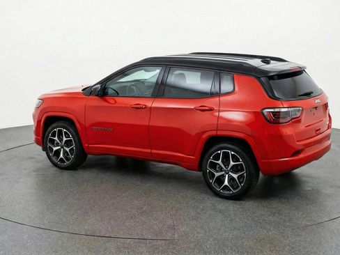 Used 2025 Jeep Compass Limited AWD/4WD image 5