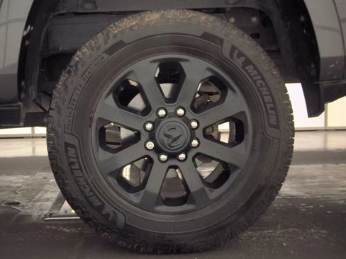 Used 2022 RAM 2500 Laramie AWD/4WD image 6