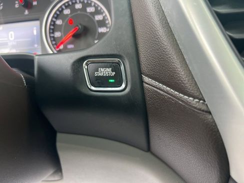 Used 2020 GMC Acadia SLE w/ Driver Convenience Package image 32