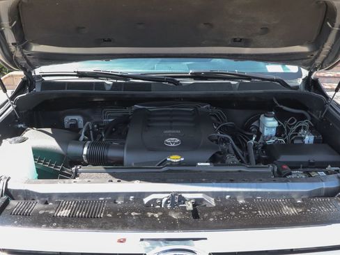 Used 2016 Toyota Tundra SR5 w/ SR5 Upgrade Package RWD image 11