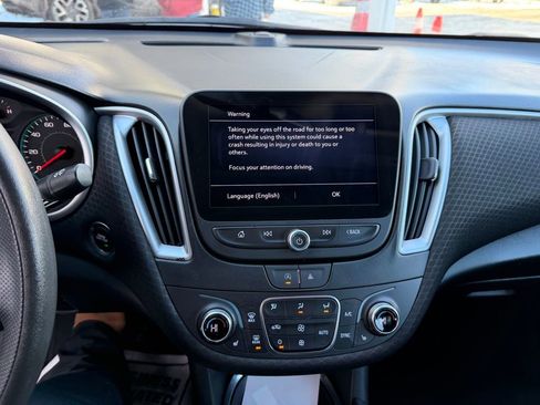 Used 2023 Chevrolet Malibu LT image 17