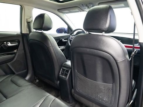 Used 2022 Kia Niro EX Premium FWD image 33
