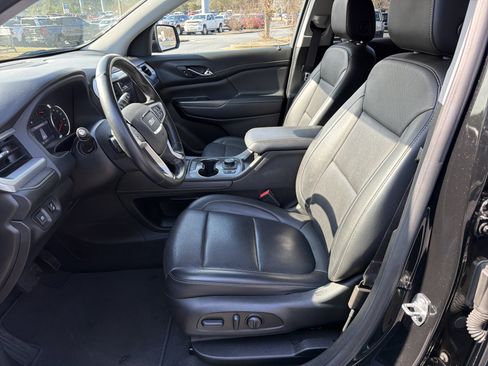 Used 2023 GMC Acadia SLT image 9