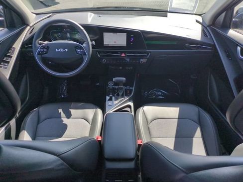 Certified 2025 Kia Niro EX FWD image 28