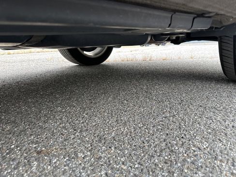 Used 2014 Volkswagen Touareg VR6 image 15