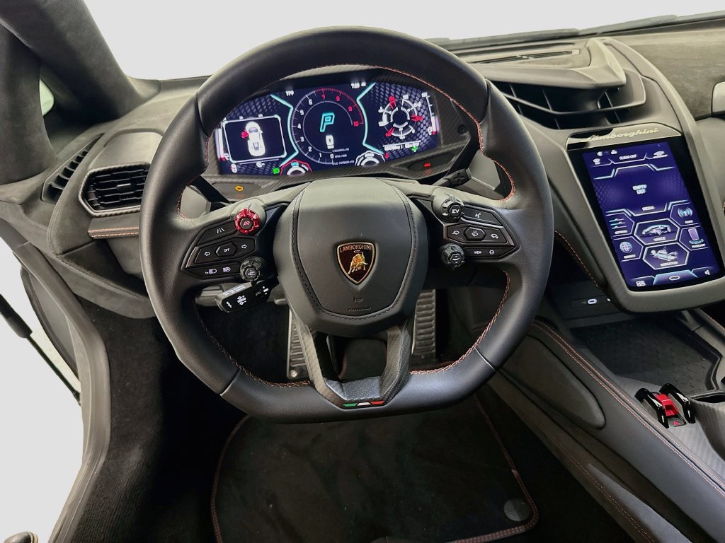 Used 2024 Lamborghini Revuelto AWD/4WD image 22