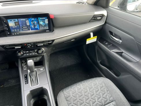 New 2026 Nissan Kicks SV w/ SV Premium Package image 29