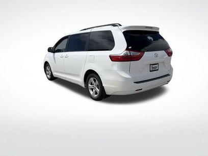 Used 2017 Toyota Sienna LE