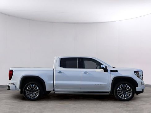 Used 2024 GMC Sierra 1500 Denali Ultimate image 4