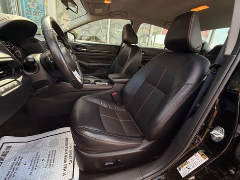 Used 2022 Nissan Altima 2.5 SR AWD/4WD image 9