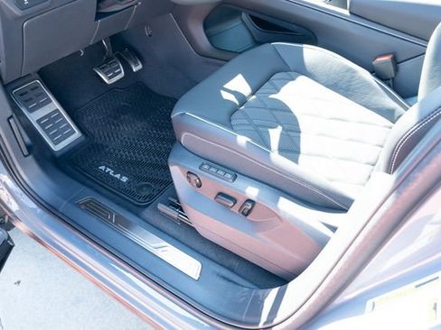 New 2026 Volkswagen Atlas SEL Premium R-Line AWD/4WD image 29